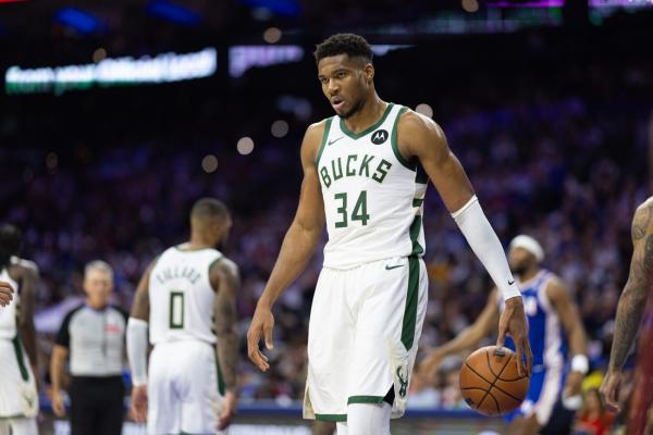 Bucks, Bulls happy to have stars healthy ahead of divisional clash