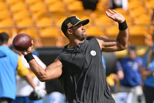 Steelers WR George Pickens reveals Russell Wilson to start vs. Jets thumbnail