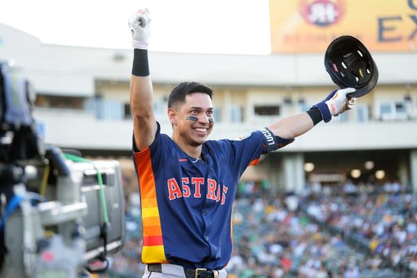 Astros pull away from A’s with seven-run 6th inning