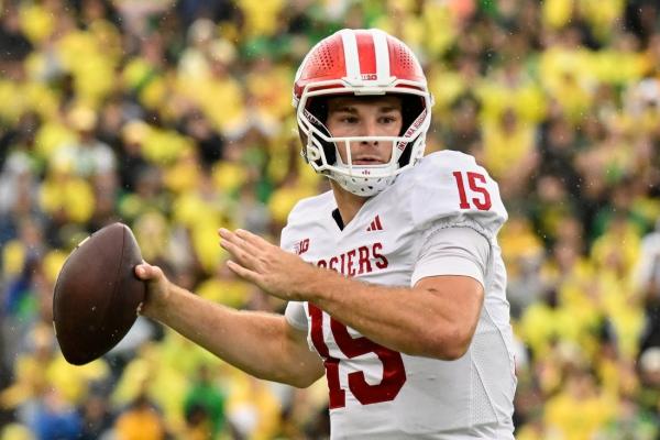 Skidding Michigan State faces daunting challenge at No. 3 Indiana