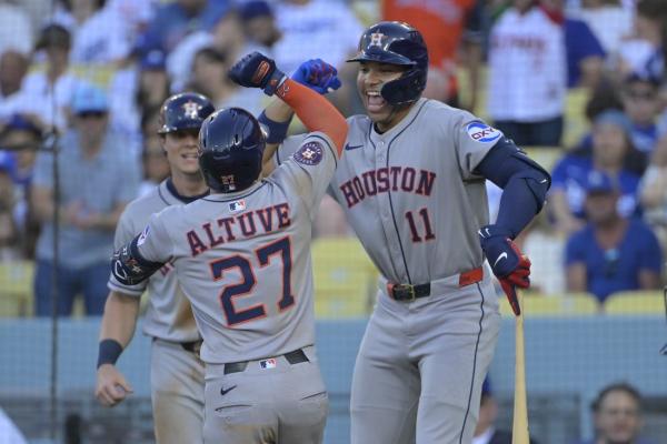 Astros belt five homers in 18-1 demolition of Dodgers thumbnail