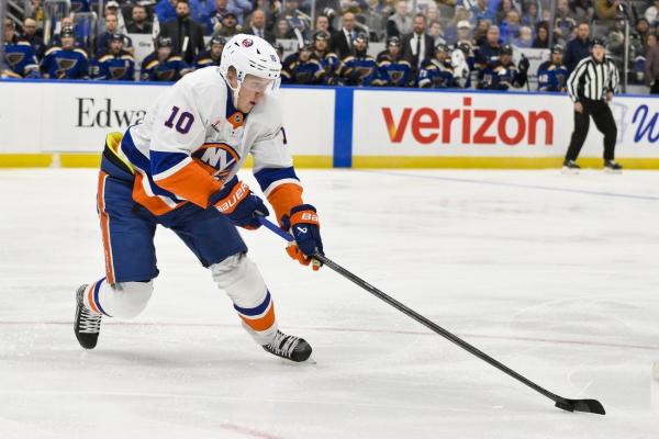 Islanders seek more goals as they visit New Jersey