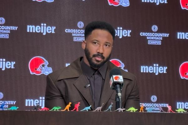 Myles Garrett signs record pact, wants to win with Browns