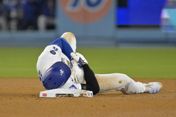 Shohei Ohtani leaves Game 2 of World Series with apparent arm injury