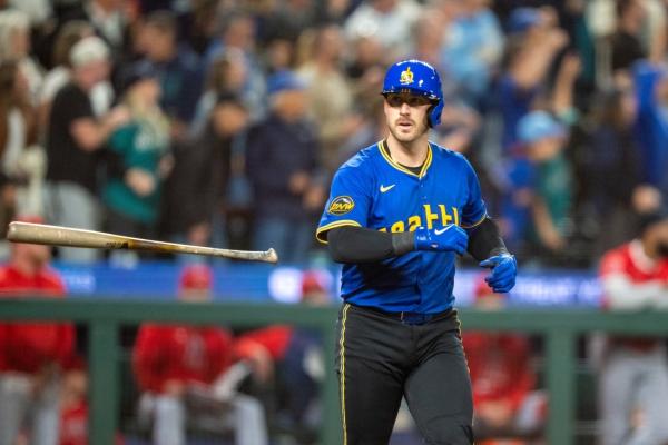 Mitch Garver blast helps Mariners top Angels, keep pace in playoff chase