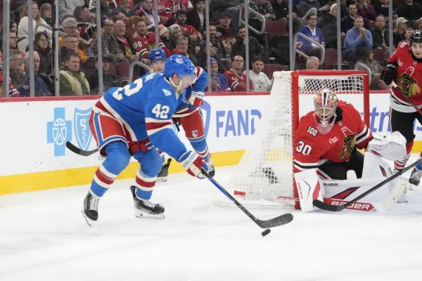 NHL roundup: Spencer Knight, Blackhawks blank Rangers