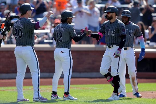 Pete Alonso homers twice to lead Mets over Yankees