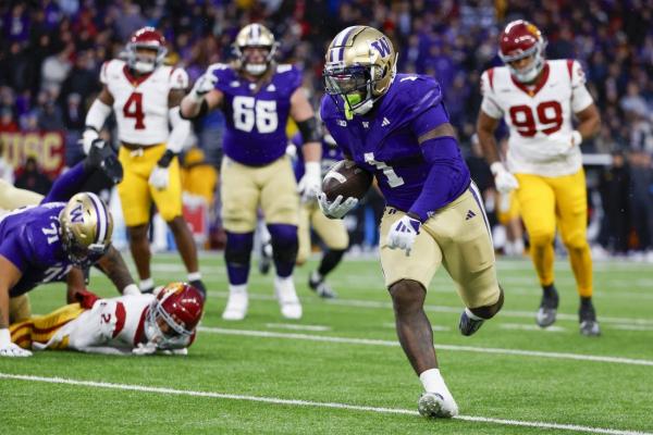 Washington’s D stiffens late as Huskies hold off USC