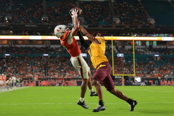 Carson Beck shows off accuracy as Miami crushes Bethune-Cookman