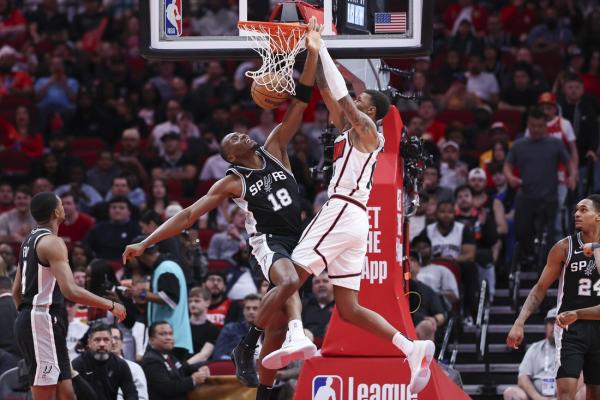 Rockets put Spurs in hole early, cruise to victory