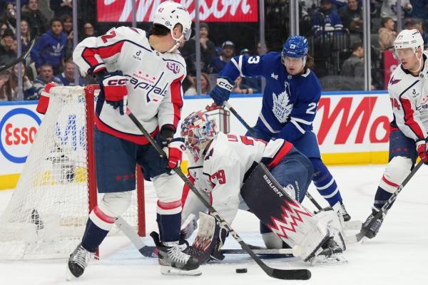 Caps top Leafs for franchise-record 8th straight road win