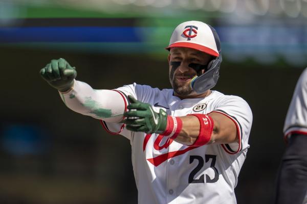 Twins reinstate UT Willi Castro, INF Royce Lewis