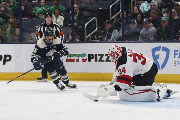 Jesper Bratt, Jake Allen help Devils defeat Blue Jackets