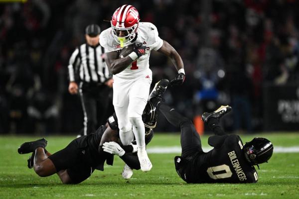 No. 2 Indiana hammers Purdue, books spot in Big Ten title game
