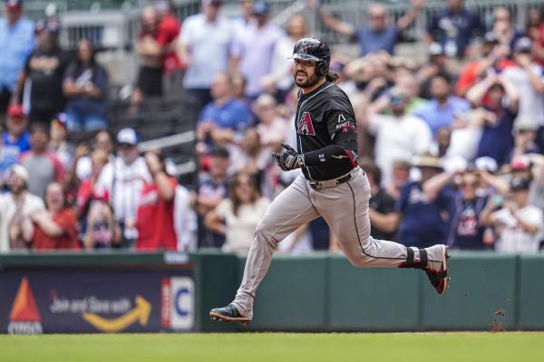 MLB roundup: D-backs score 7 in ninth to stun Braves