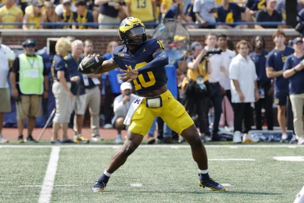 No. 18 Michigan makes change, names Alex Orji QB1