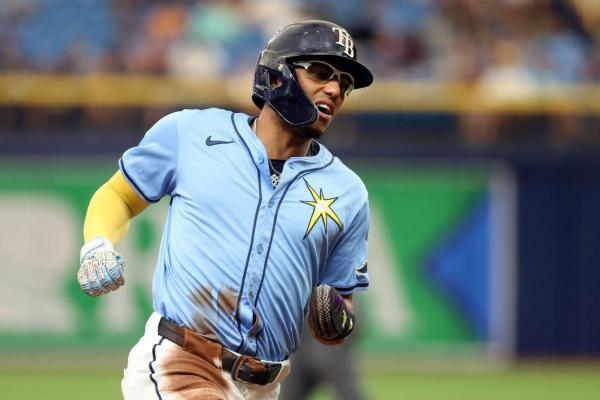 Rays activate 2B/OF Richie Palacios from injured list thumbnail