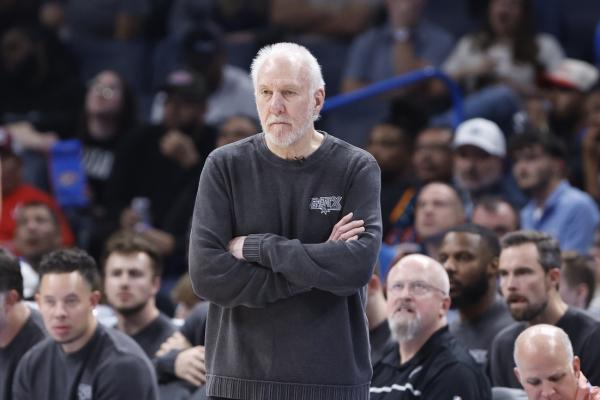 Report: Spurs coach Gregg Popovich likely done for season