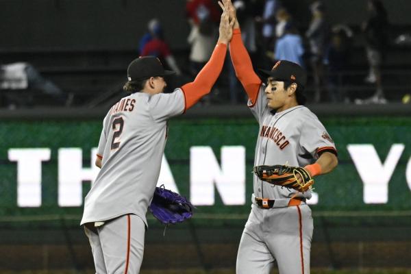 MLB roundup: Giants explode for 9 runs in 11th vs. Cubs