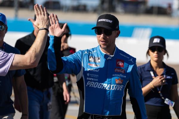 Denny Hamlin earns pole for NASCAR’s Championship Race