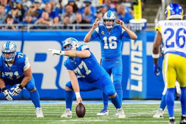 Lions coach: 'Stubborn' Frank Ragnow wants to play through pec injury thumbnail