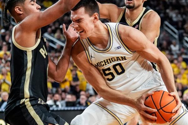 Top 25 roundup: No. 20 Michigan wins Big Ten tussle vs. No. 7 Purdue