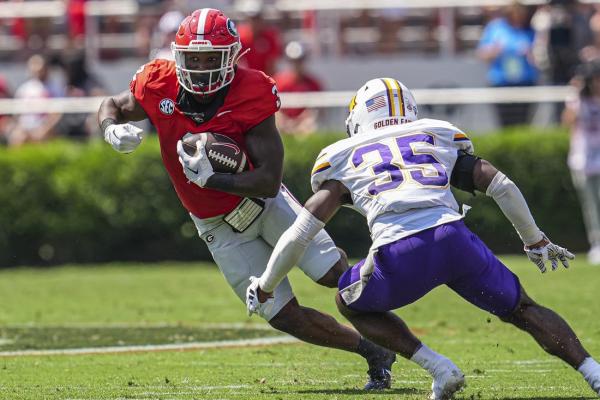 No. 1 Georgia destroys Tennessee Tech in lopsided rout