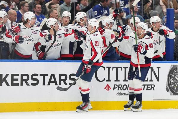 NHL roundup: Caps set team record with road win vs. Leafs