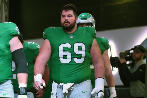 Eagles OG Landon Dickerson says knee surgery likely