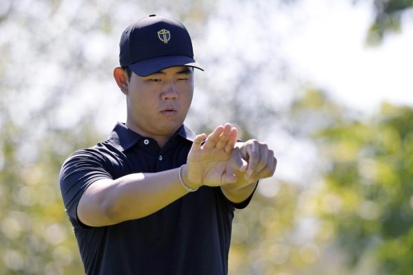 Tom Kim apologizes for locker damage after playoff loss