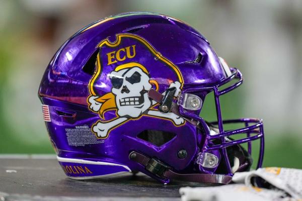 ECU CB Shavon Revel Jr. declares for NFL draft