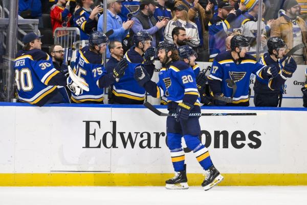 Brandon Saad (hat trick), Jordan Binnington (shutout) lead Blues