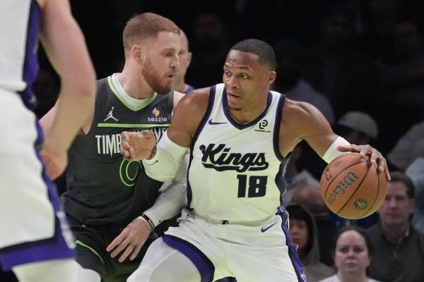 Timberwolves dominate late, beat Kings for fourth straight win
