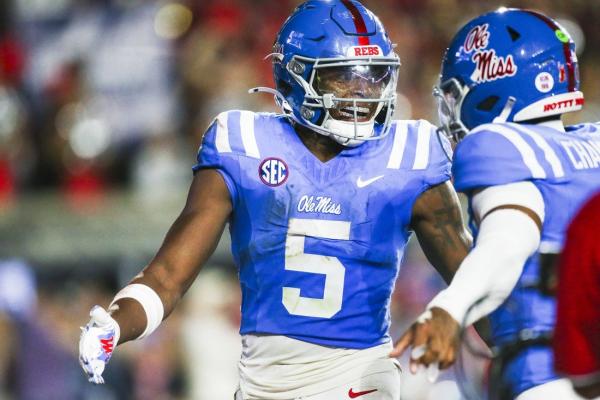 Kewan Lacy, No. 7 Ole Miss run past Florida