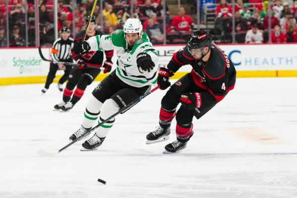 Stars, Blackhawks both learning how to protect leads