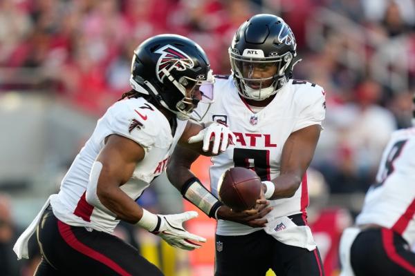 Falcons, Dolphins search for much-needed win in Week 8