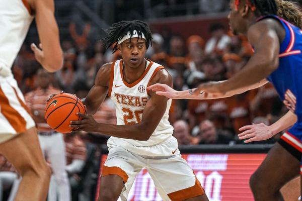 Tre Johnson show continues as Texas hosts Chicago State