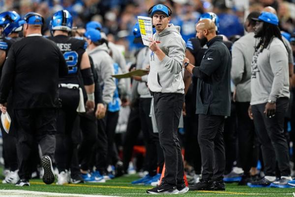 Lions OC Ben Johnson talks to Bears about head coach job