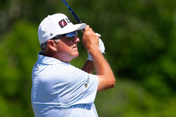 Ken Duke heats up, grabs 1-shot lead at Dominion Energy Charity Classic