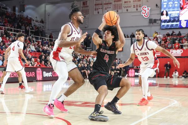 St. John’s starts slow, then roars past Harvard