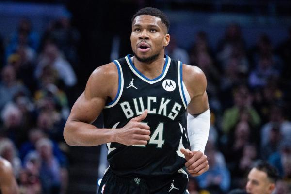 Giannis Antetokounmpo, Nikola Jokic lead All-Star fan vote