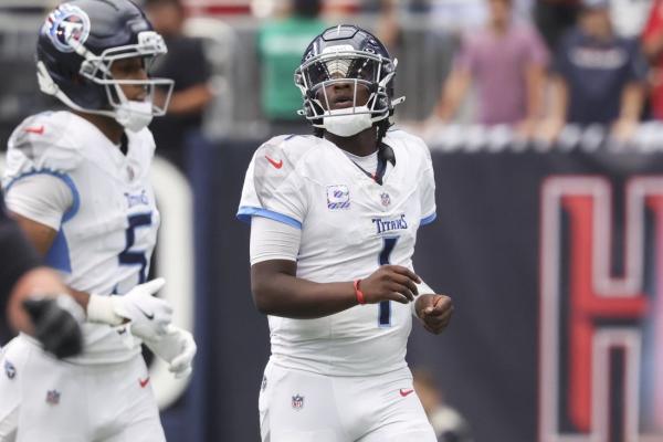 Cam Ward, Titans eager to end winless start vs. Cardinals
