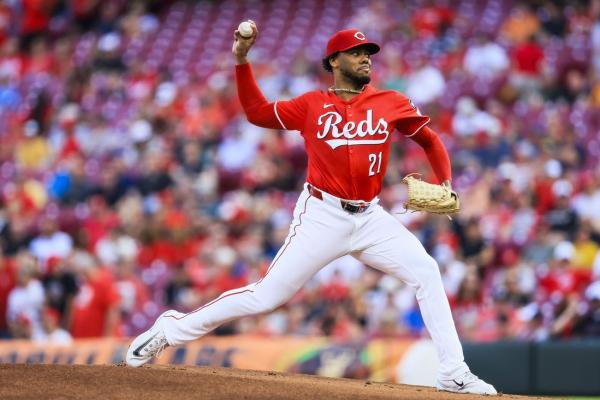 Reds put RHP Hunter Greene on IL, sign LHP Wade Miley