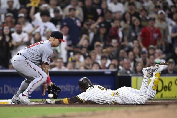 Padres batting champ Luis Arraez (thumb) undergoes surgery