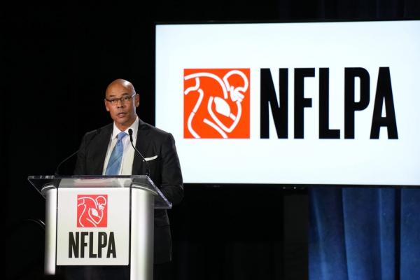 Report: NFLPA vetoes emergency 3rd QB rule