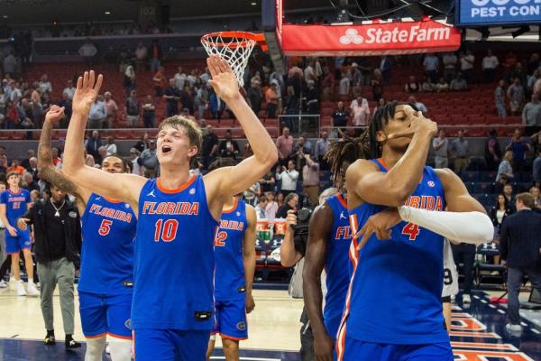 Top 25 roundup: No. 6 Florida prevails at No. 1 Auburn