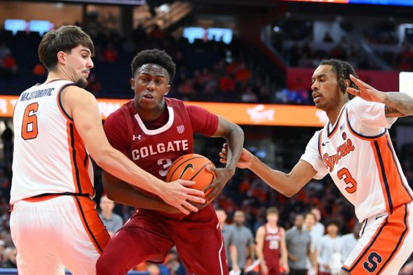 Syracuse sneaks past Colgate after blowing 13-point lead