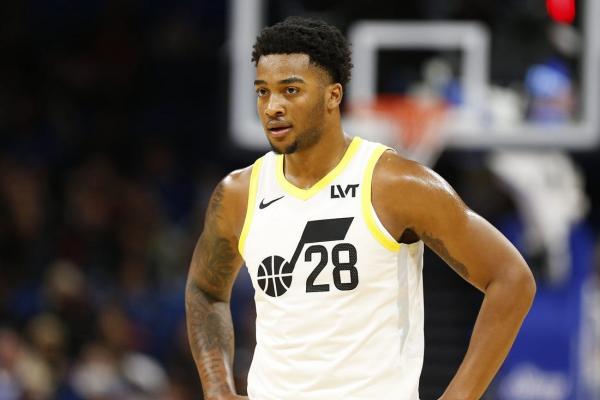 Jazz, red-hot Brice Sensabaugh welcome in banged-up Hawks thumbnail