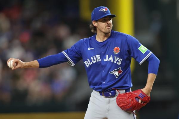 Gausman outduels deGrom as Blue Jays stymie Rangers