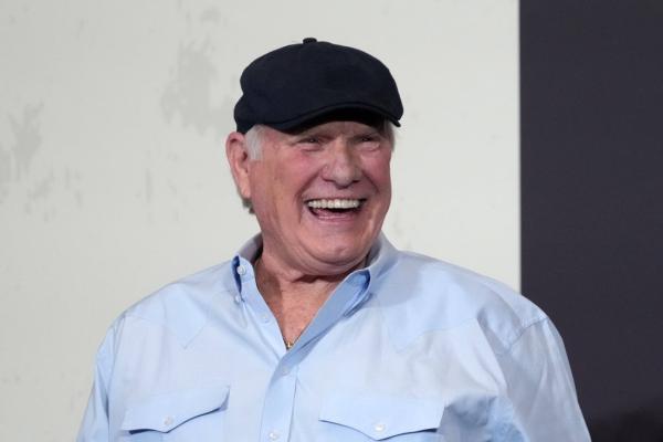 Terry Bradshaw rips idea of Aaron Rodgers joining Steelers